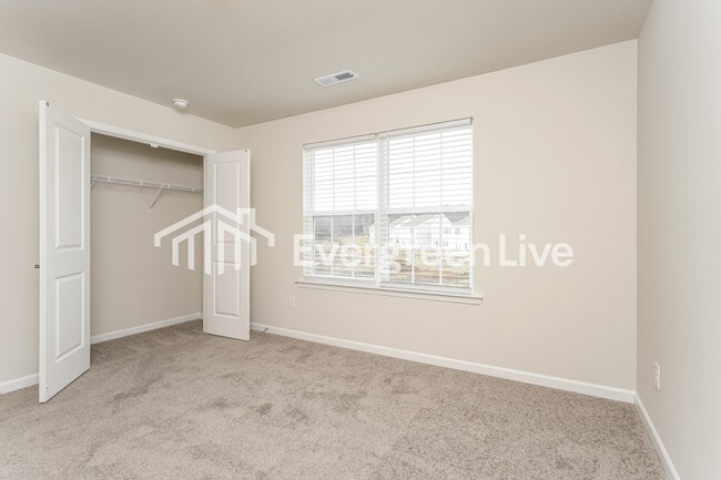 Building Photo - 829 Pear Blossom Ct