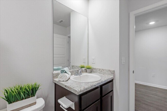 Building Photo - 4522 Rivers Landing Dr