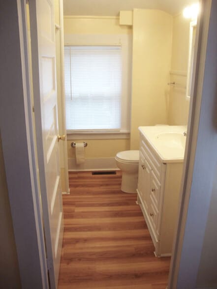 Bathroom from Doorway. - 415 Oak Dr