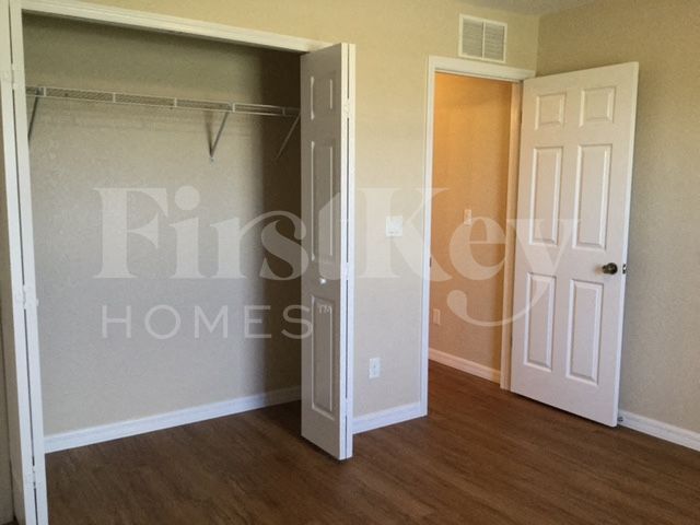 Building Photo - 314 NE 17th St