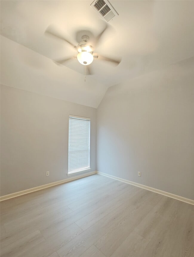 Building Photo - 3810 Paigewood Dr