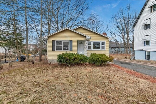 Building Photo - 38 Diamond St