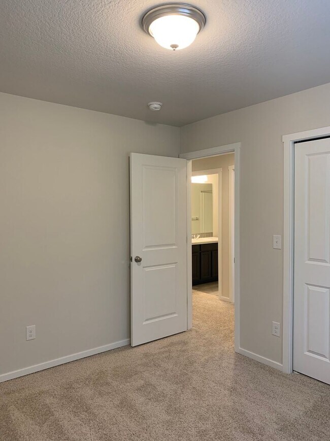 Building Photo - Newly Built Home in Brand New Community! Evergreen School District ! Conveniently located next to...