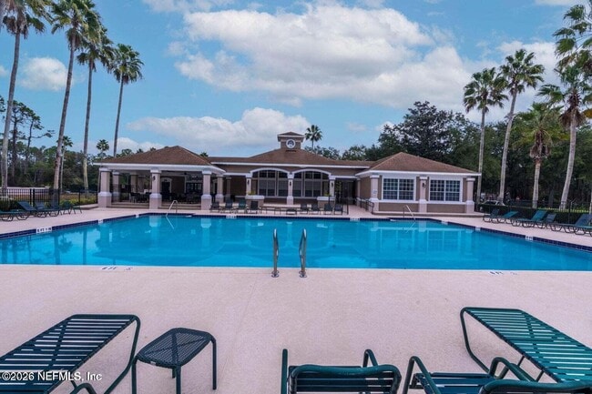 Building Photo - 10550 Baymeadows Rd