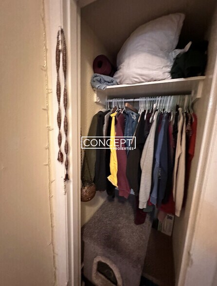 Building Photo - 15 Garden St