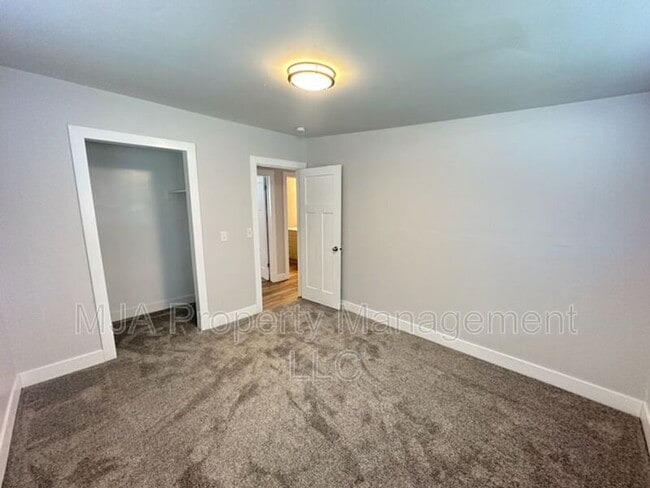 Building Photo - 2928 W Lehi Dr