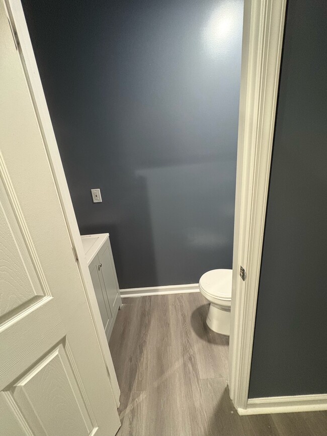 Building Photo - 636 E 29th St