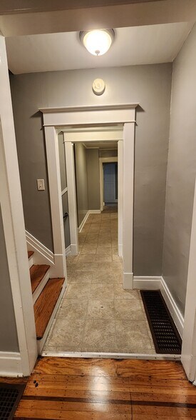 Building Photo - 204 Winspear Ave