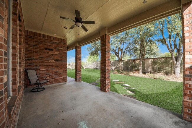 Building Photo - 17618 Raven Canyon Ln