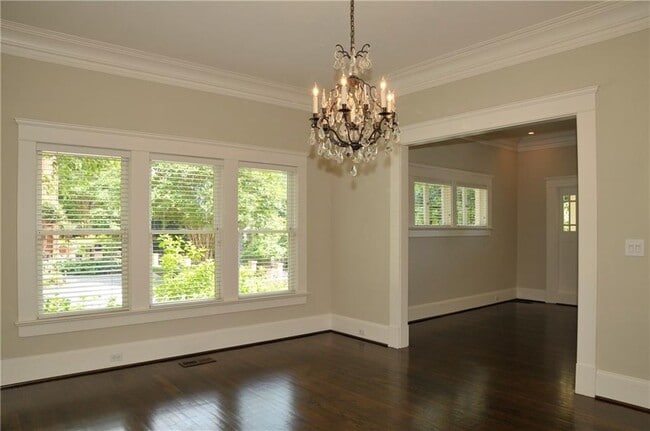 Building Photo - 950 Rupley Dr NE