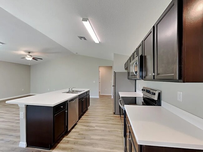 Building Photo - 602 Lindsborg Trail