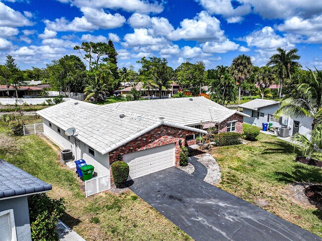 Primary Photo - 1329 NW 84th Dr