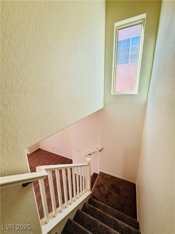 Building Photo - 7056 Ipe Wood Rd