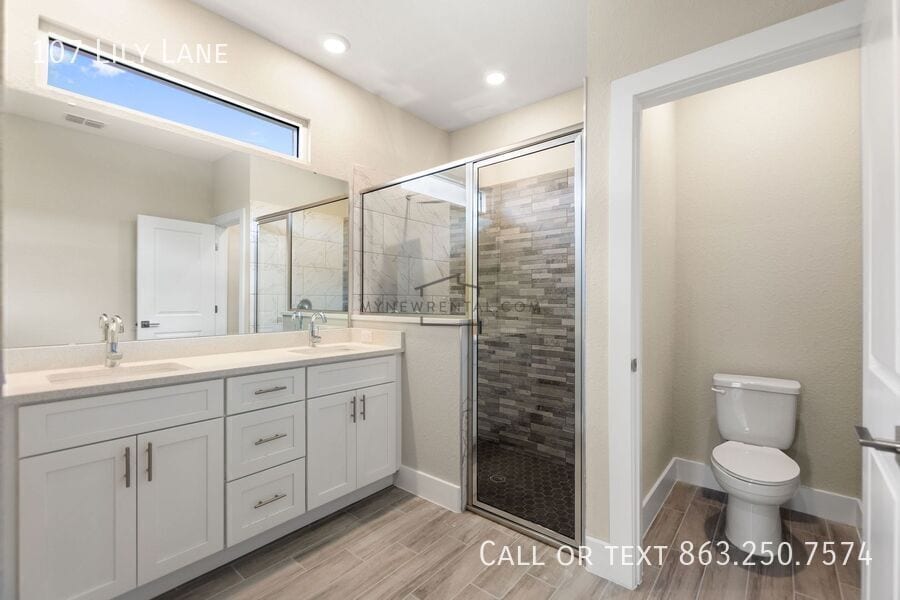 Building Photo - 107 Lily Ln