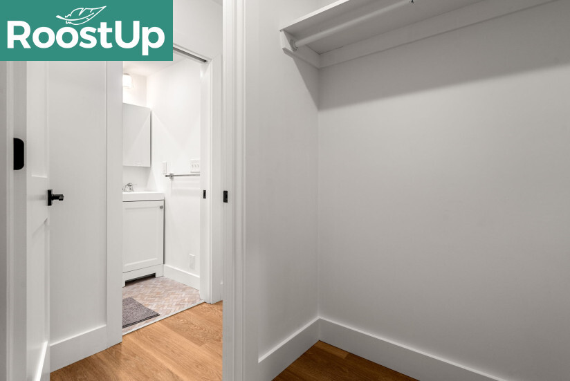 Building Photo - New RoostUp Furnished Private Bedroom with...