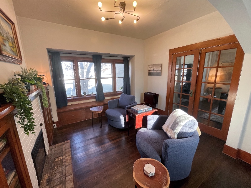 Building Photo - 711 W 5th St