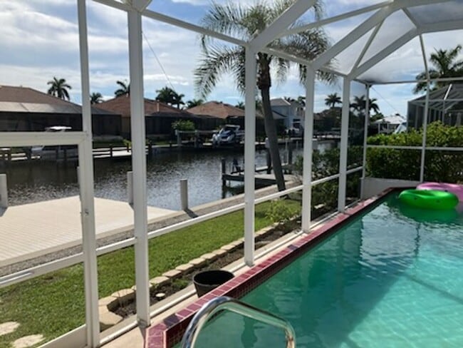 Building Photo - Home