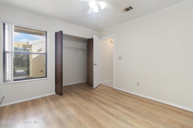 Building Photo - 1480 Sheafe Ave NE