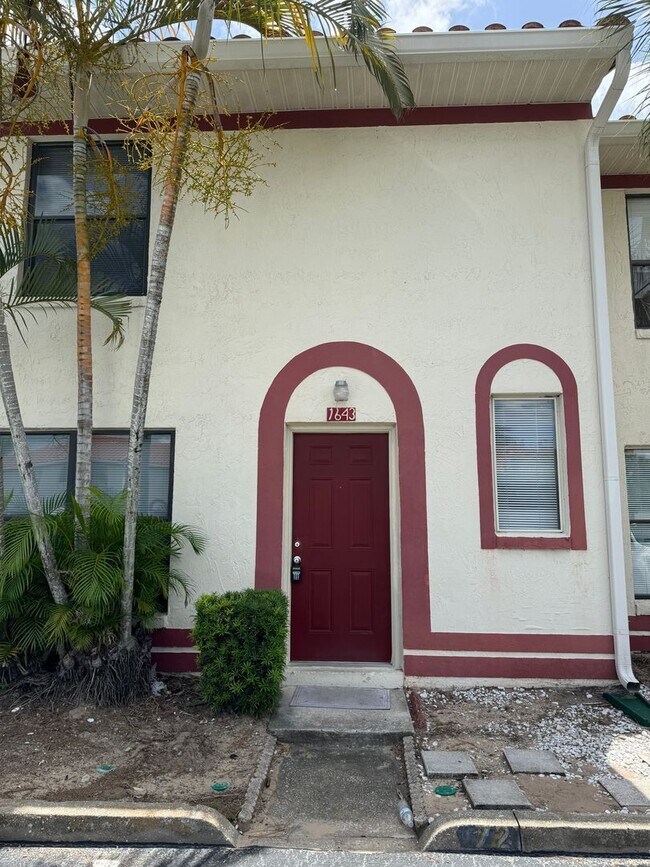 Building Photo - 1643 Sandy Point Square
