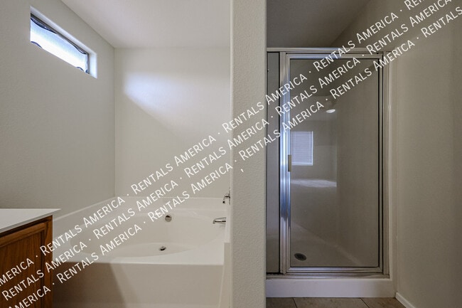 Building Photo - 6234 W Southgate St