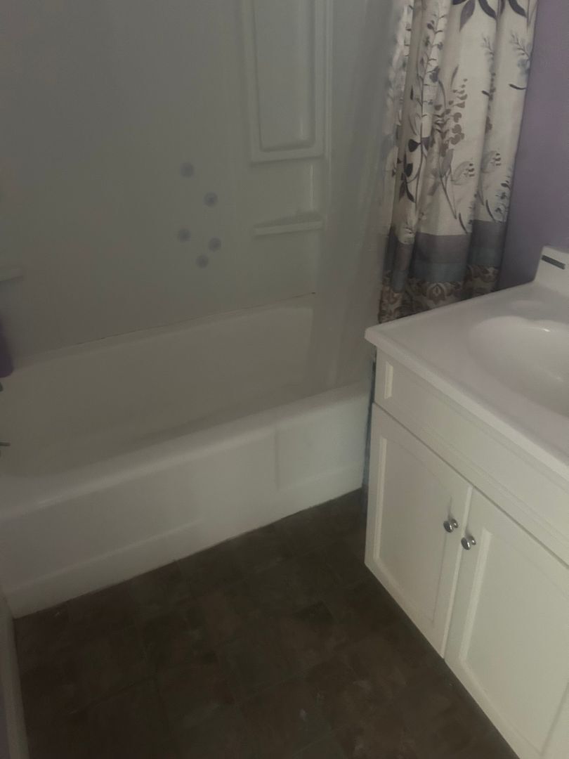 Building Photo - 411 Stafford St