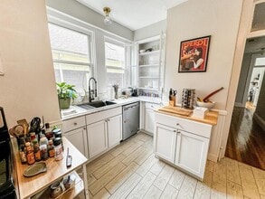 Building Photo - 35 Essex St