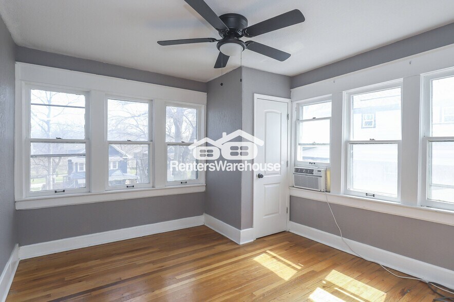 Building Photo - 4105 Oak St