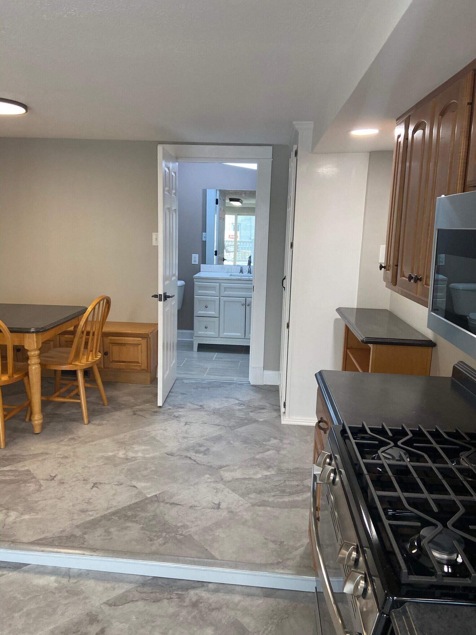 Building Photo - 8 National Rd