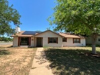 Building Photo - Spacious and Stunning Home with Solar Panels – Your Dream Property AWAITS!