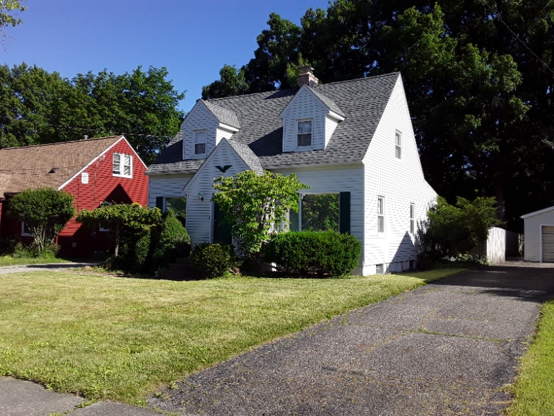 Primary Photo - 1563 Berendo Ave