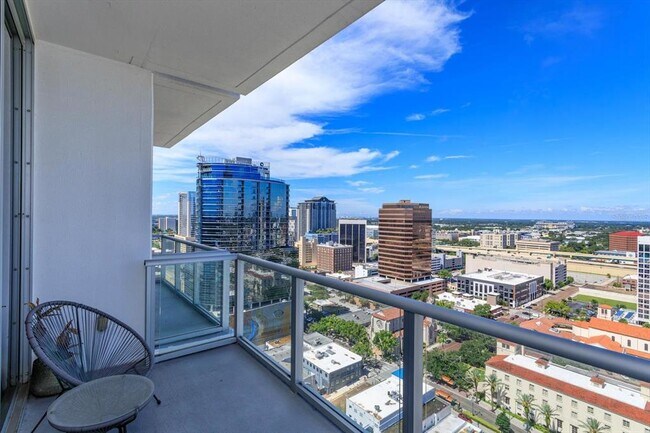 Building Photo - 150 E Robinson St