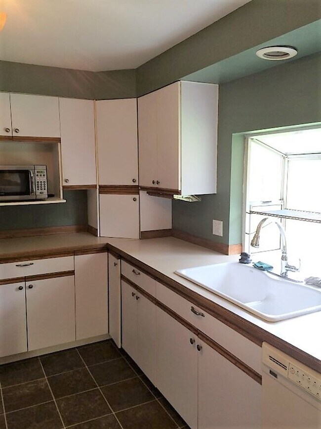 Building Photo - Cozy 2 Bedroom in Bellingham!