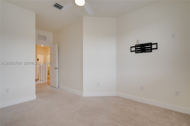 Building Photo - 15826 NW 91st Ave
