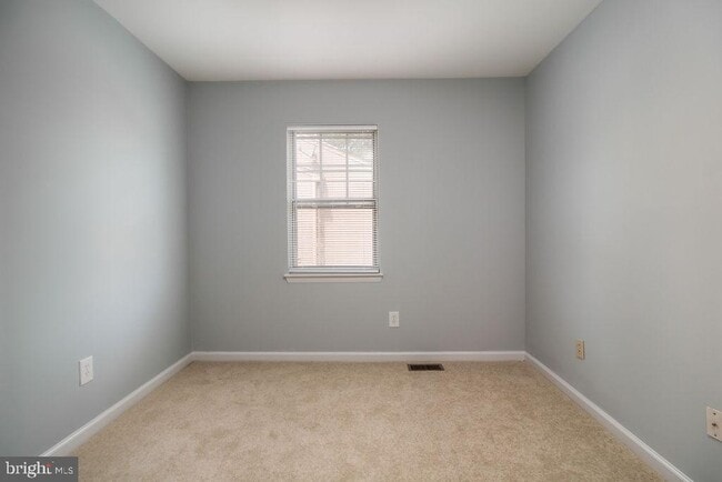 Building Photo - 11400 Appledowre Way