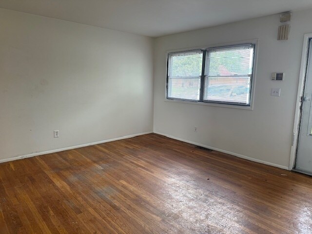 Building Photo - 1867 Alvason Ave