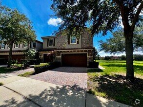Building Photo - Eagle Creek 3 bedroom 2.5 bath townhome w/...