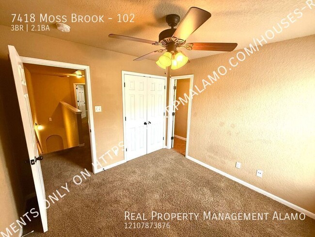 Building Photo - 7418 Moss Brook Dr
