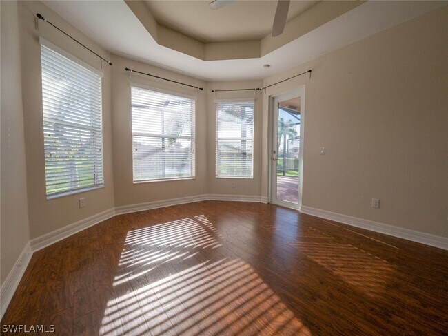 Building Photo - 10091 Mimosa Silk Dr