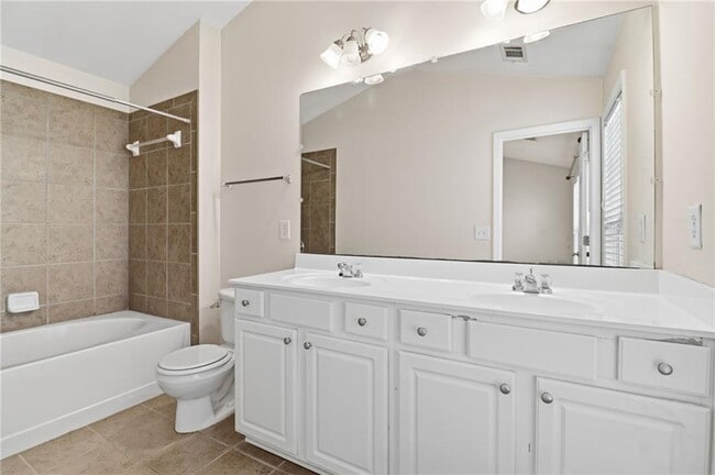 Building Photo - 1344 Thornborough Dr