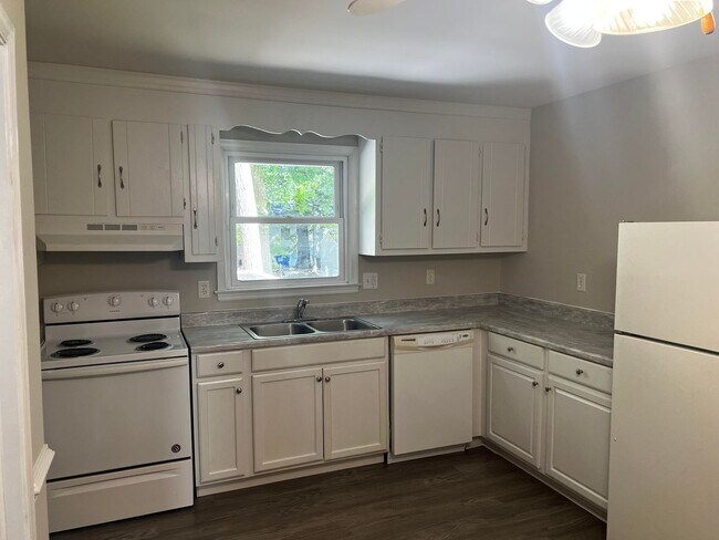Building Photo - 3804 Windcry Dr