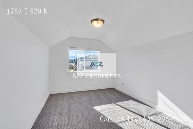 Building Photo - 1287 920 N