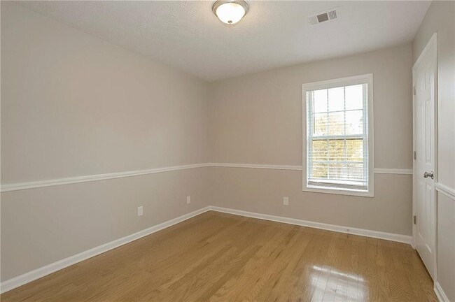 Building Photo - 2465 Oakland Spring Dr