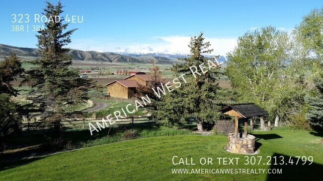 Building Photo - 323 Rd 4Eu