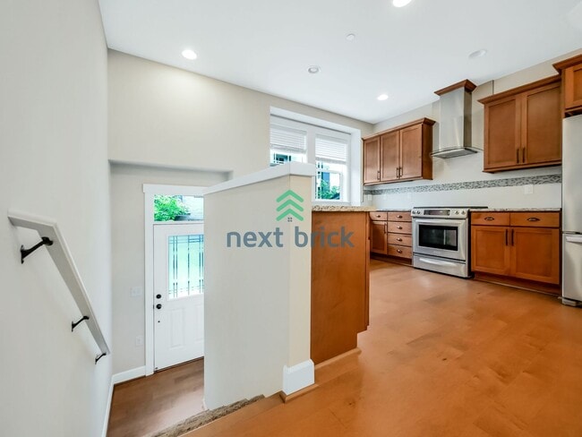 Building Photo - A Sparkling 3 Bed 2.5 Bath Home for Rent!