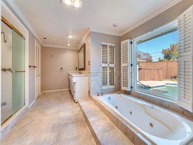 Building Photo - 9141 Loma Vista Dr