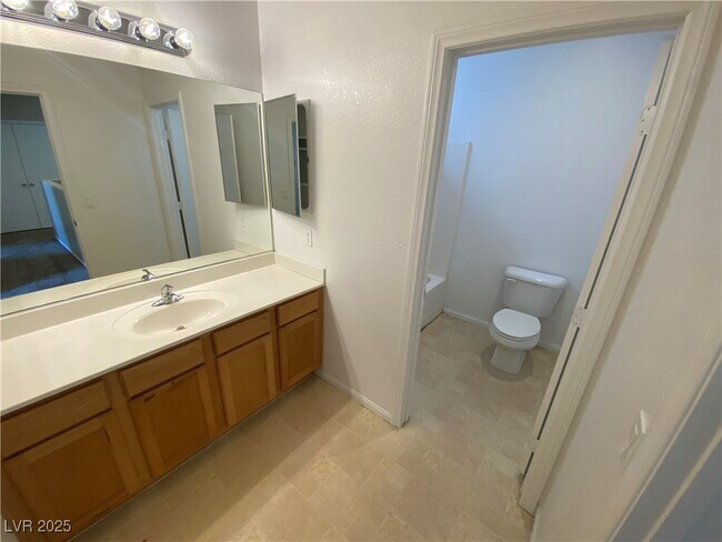 Building Photo - 8425 Orly Ave