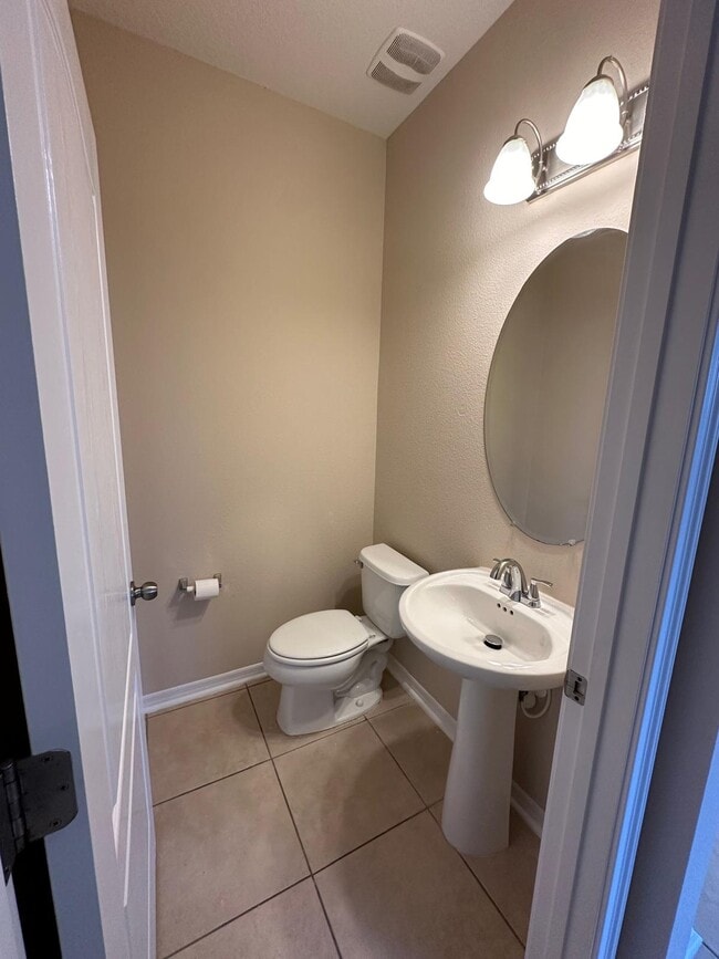 Building Photo - 7624 Sutherton Ln