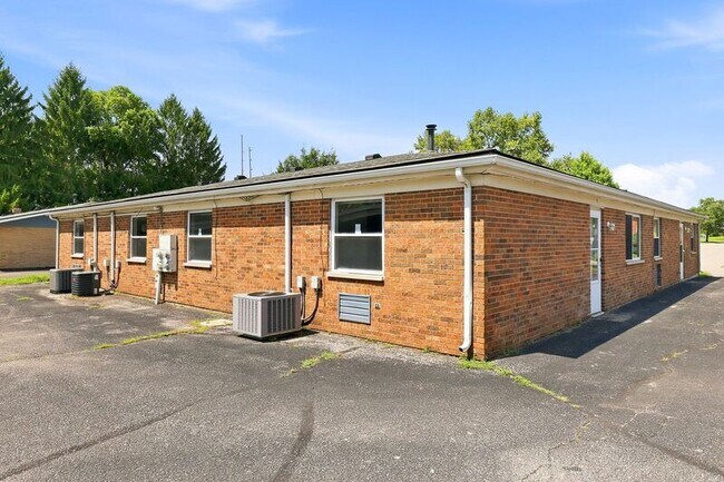 Building Photo - 2408-2414 Red Coach Dr.