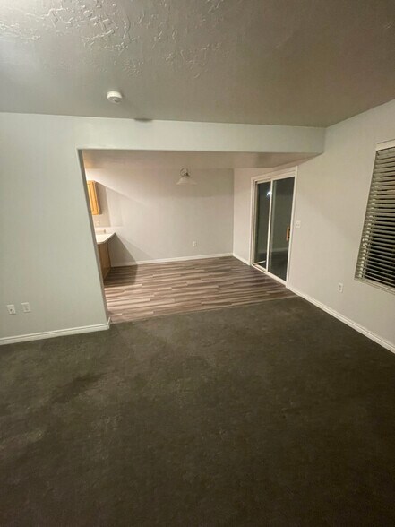 Building Photo - 652 W 800 N