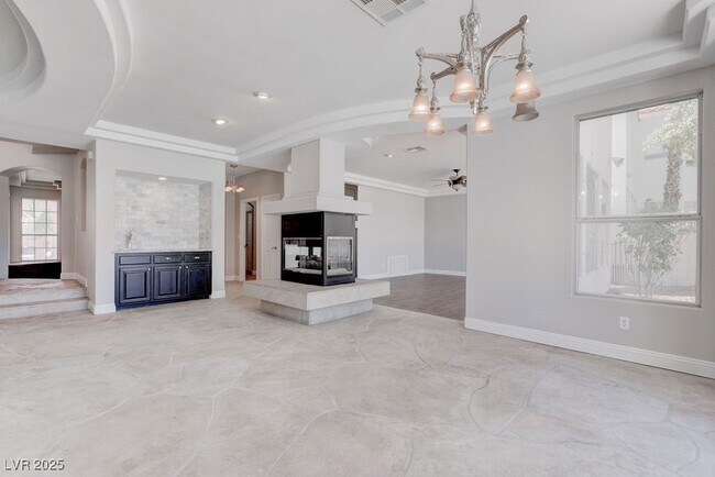 Building Photo - 8408 Bay Point Dr